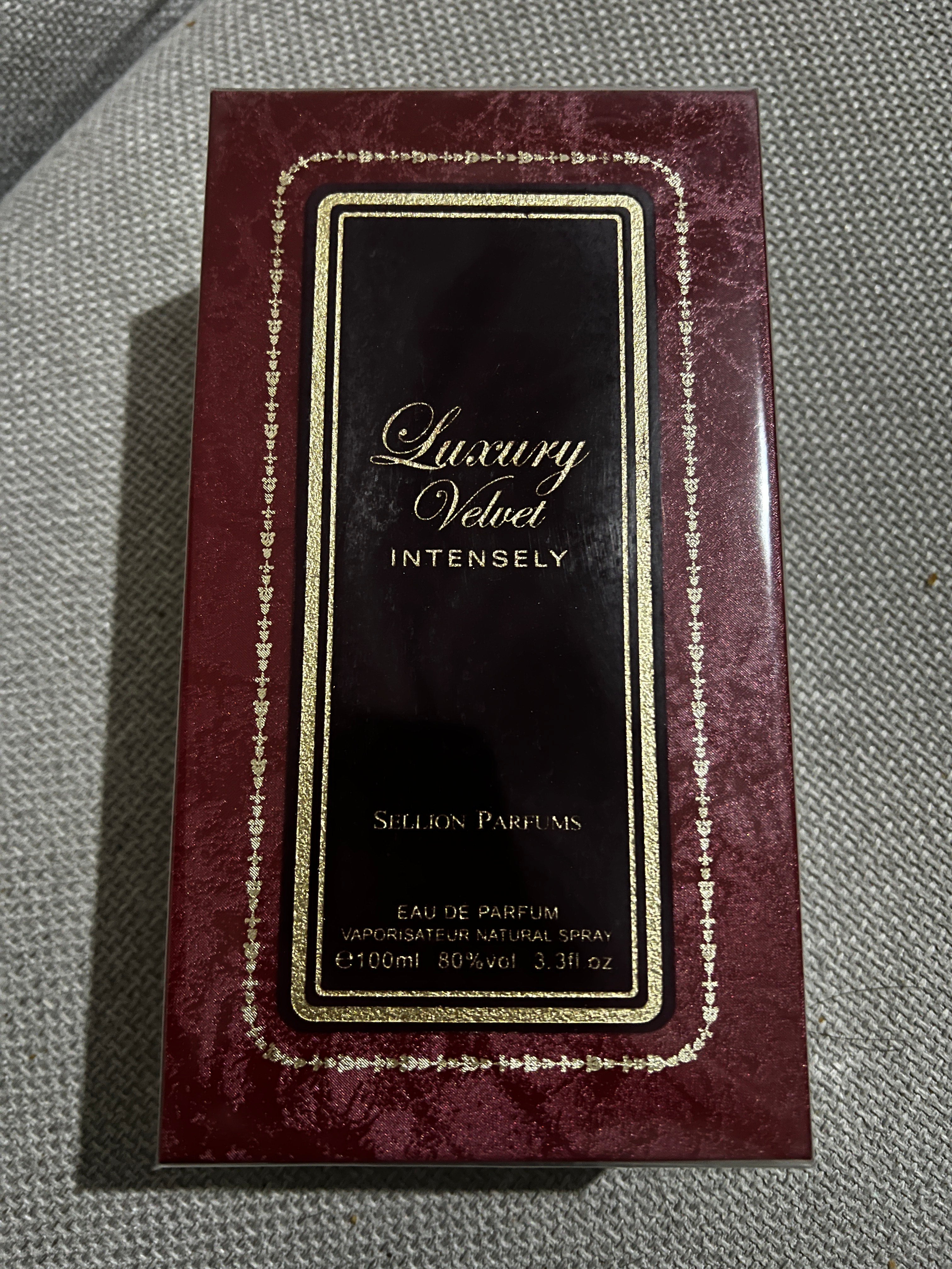 Luxury Velvet Intensely Perfume